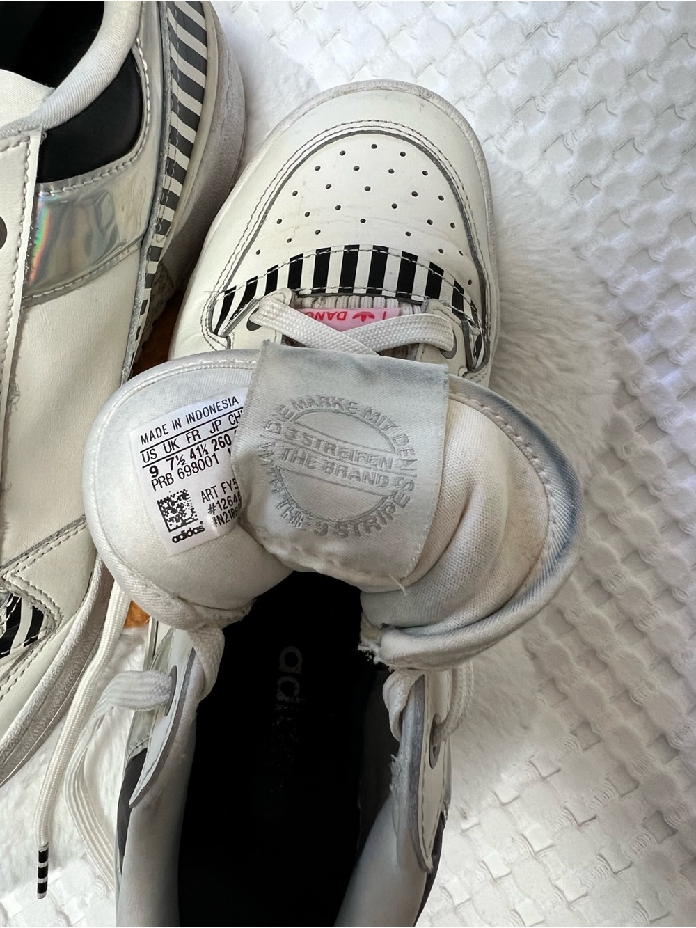 Adidas Size 9 Women’s Forum Bold I Love Dance Sneakers Striped - Picture 9 of 9